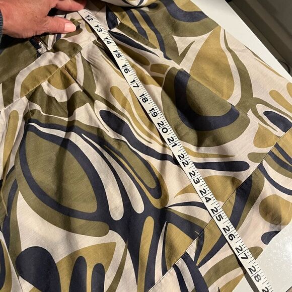 Kasper Silk/cotton blend blouse - olive and blue floral pattern - M - Picture 5 of 6